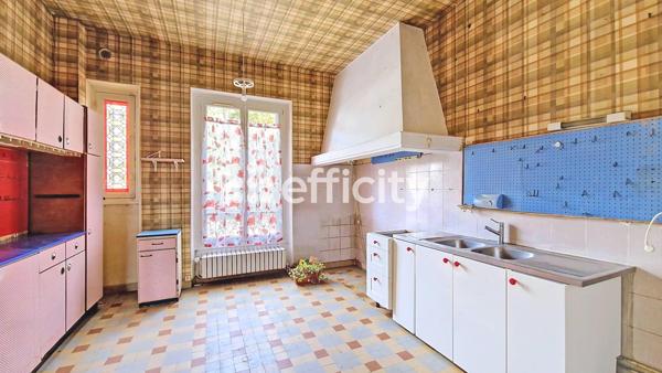 Maison
         15 pièces
        - 373 m² Bien prestige 2 550 000 € *
