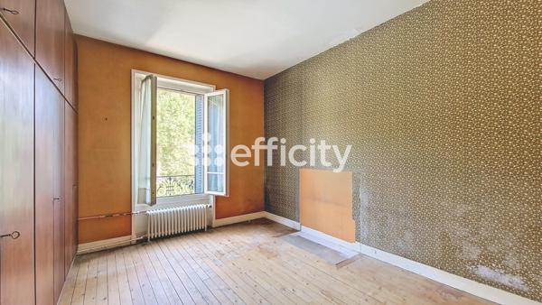 Maison
         15 pièces
        - 373 m² Bien prestige 2 550 000 € *