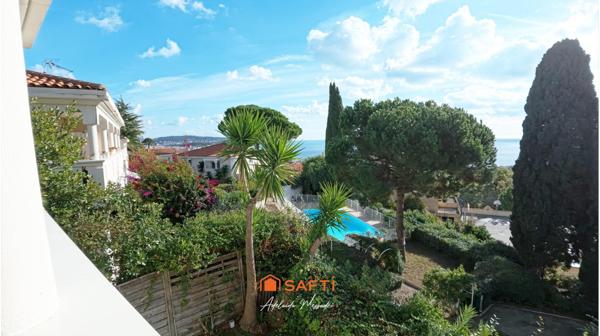 Élégante demeure avec jardin, lumière et panorama mer