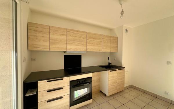 Appartement à louer    3 pièces • 72,30 m2 Lyon 5
