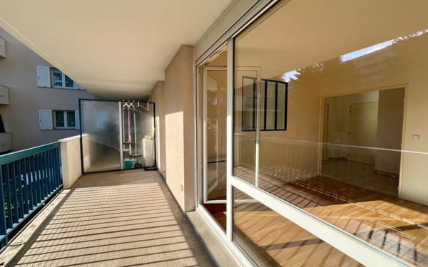 Appartement à louer    3 pièces • 72,30 m2 Lyon 5