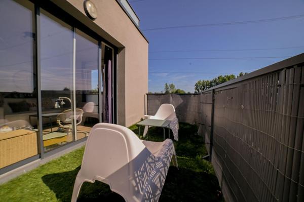 Bel appartement récent avec balcon & 2 parkings