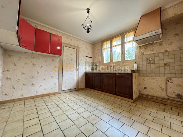 Vente
                Maison82,4 m² - 5 Pièces -
                    LA CHAPELLE SAINT MESMIN (45380)