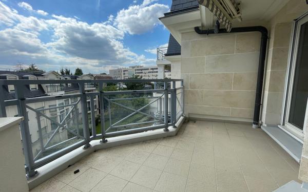 Appartement à vendre    3 pièces • 81,97 m2 Antony