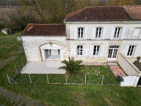 Maison charentaise de 148 m2 3 chambres garage et jardin