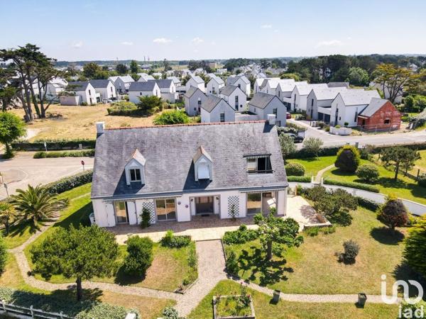 Maison 8 pièces de 217 m² à Piriac-sur-Mer (44420)