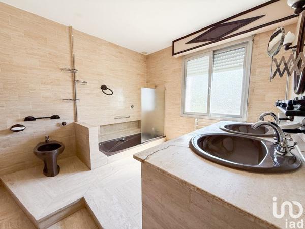 Maison 8 pièces de 217 m² à Piriac-sur-Mer (44420)