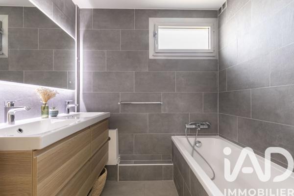 Appartement à vendre 4 pièces 80,97 m² Puteaux