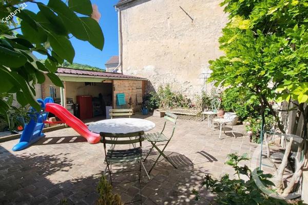 Maison à vendre  6 pièces - 146,20 m 2   CHATEAU THIERRY  - 02
