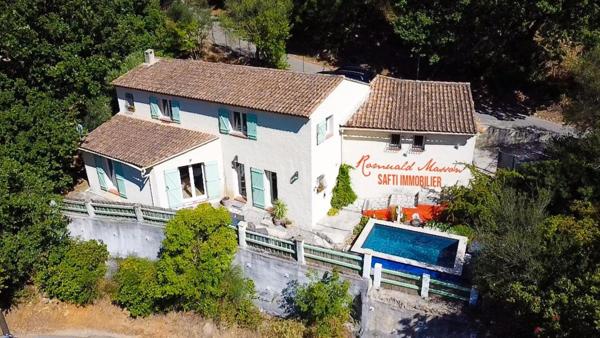 Maison 5 pièces 140m2 avec garage et piscine