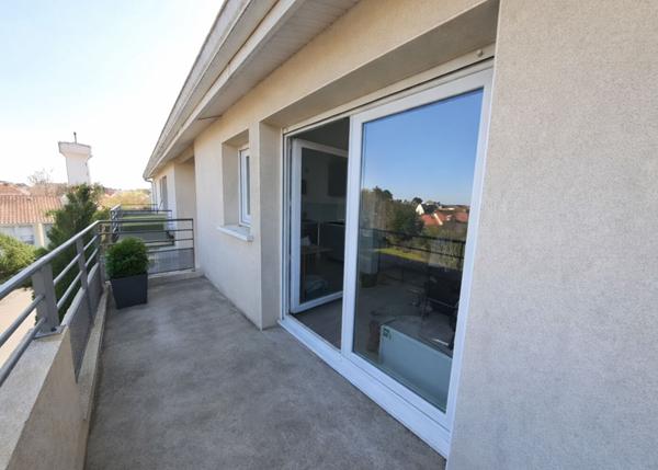 Appartement Coueron 1 pièce(s) terrasse parking