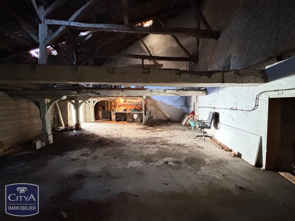 Local commercial à vendre 350m² Saintes (17100)