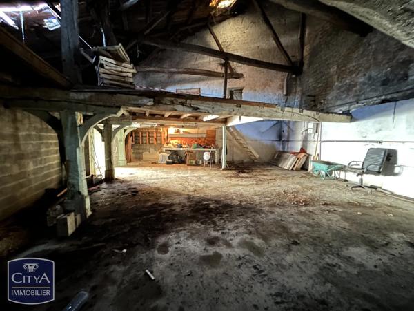 Local commercial à vendre 350m² Saintes (17100)