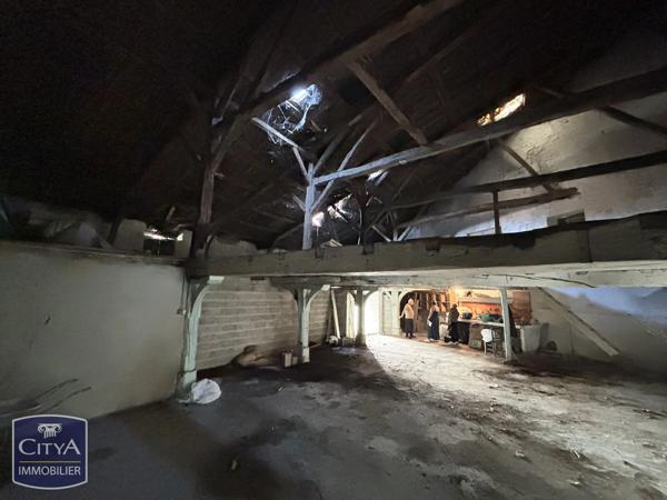 Local commercial à vendre 350m² Saintes (17100)