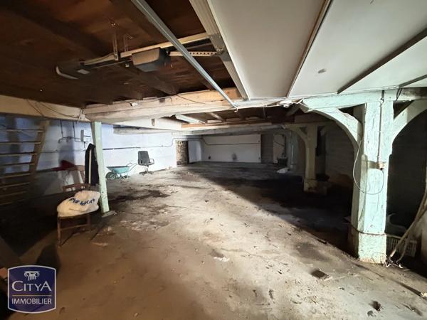 Local commercial à vendre 350m² Saintes (17100)