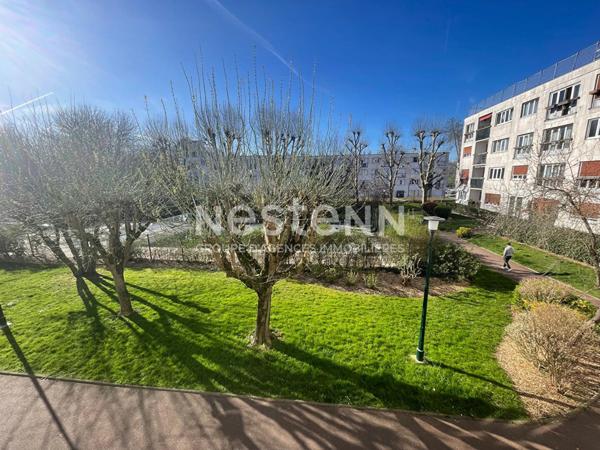 Appartement 4 pièces à vendre à Chilly-Mazarin proche de la plaine de Balizy - 74 m² avec parking et cave