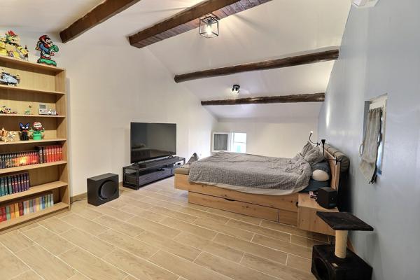 A VENDRE Entraigues Sur La Sorgue Maison 6 pièce(s) 140 m²