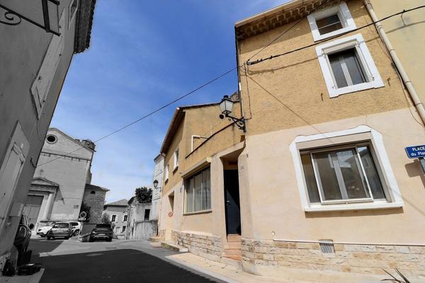 A VENDRE Entraigues Sur La Sorgue Maison 6 pièce(s) 140 m²