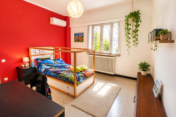 A VENDRE Entraigues Sur La Sorgue Maison 6 pièce(s) 140 m²