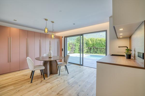 Vente Maison de luxe Annecy-le-Vieux 16 Pièces 217 m²