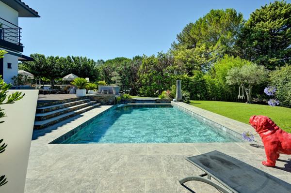 Vente Maison de luxe Aix-en-Provence 6 Pièces 300 m²