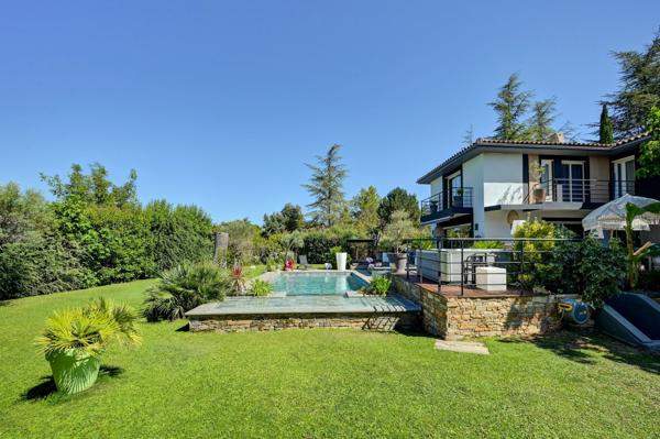 Vente Maison de luxe Aix-en-Provence 6 Pièces 300 m²