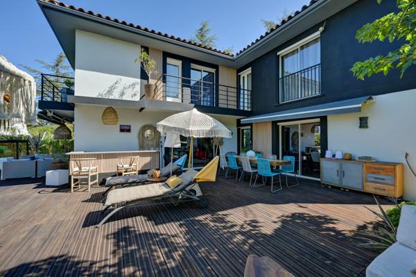 Vente Maison de luxe Aix-en-Provence 6 Pièces 300 m²