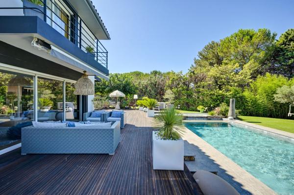 Vente Maison de luxe Aix-en-Provence 6 Pièces 300 m²