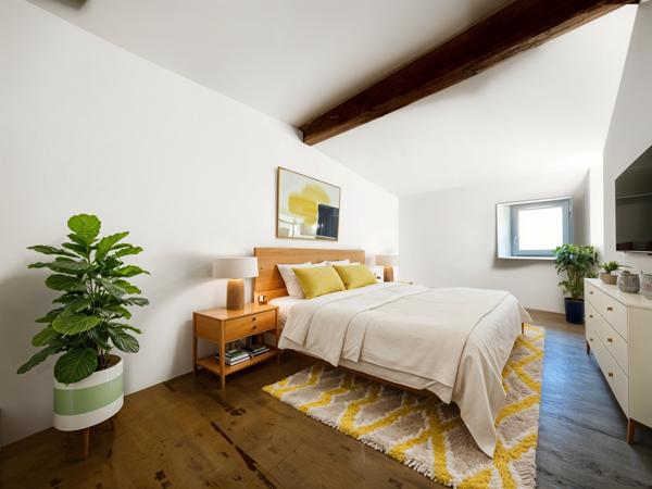 Sommières (30250) Sommières, HYPER CENTRE, GRAND DUPLEX T4, PARKING , JARDIN PRIVATIF .