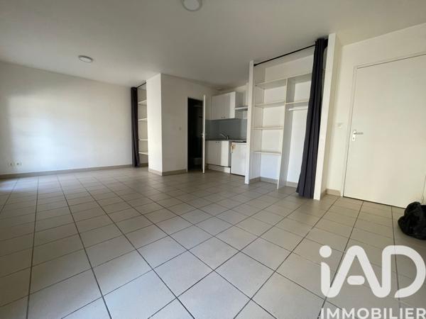 Immeuble à vendre 400 m² Vayres