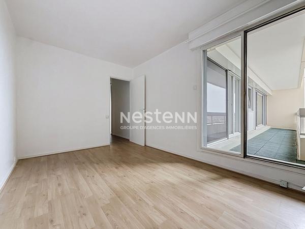 ISSY LES MOULINEAUX - QUARTIER DES EPINETTES - NON MEUBLÉ -  Appartement 3 pièces 64.70m²  avec cave et parking sécurisé en sous-sol