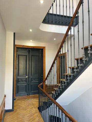 Massiac (15500) Appartement T3 rénové avec prestations haut de gamme – Centre de Massiac