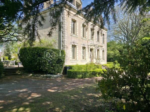 Maison bourgeoise fin XIXe siècle sur parc arboré, aux portes du Perche sarthois