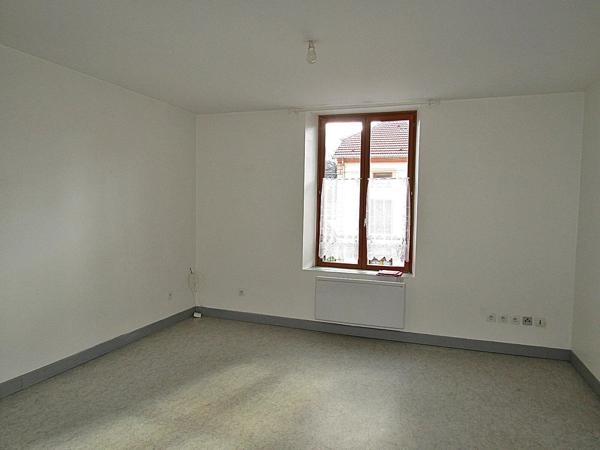 Location                                                      Appartement
                        
                     2 pièces                      47 m2                     à Raon-l'Étape