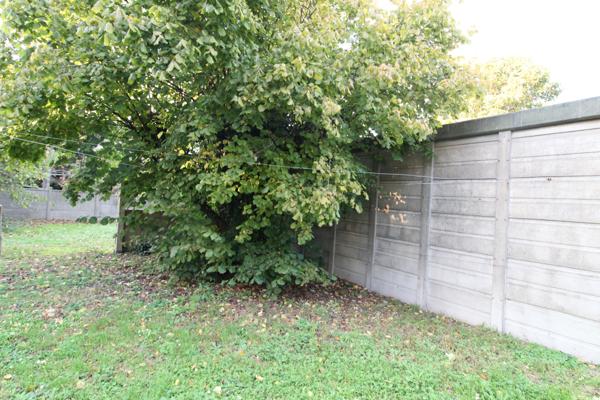 RUEIL-MALMAISON - QUARTIER MONT VALERIEN - MAISON 73 M² - 2 CHAMBRES - TERRAIN 600 M² - 2 GARAGES - 2 PARKINGS - VERANDA - SOUS SOL TOTAL