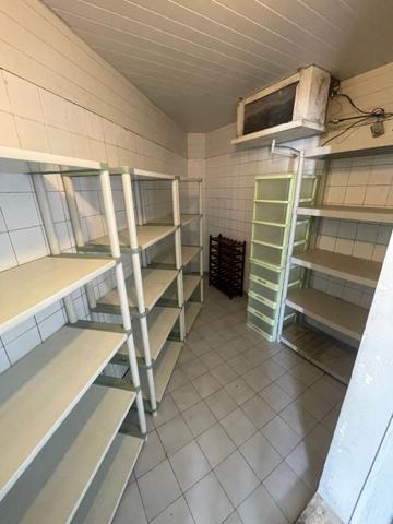 A VENDRE SORGUES ensemble immobilier