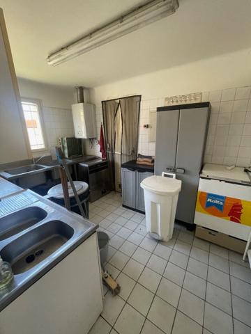 A VENDRE SORGUES ensemble immobilier