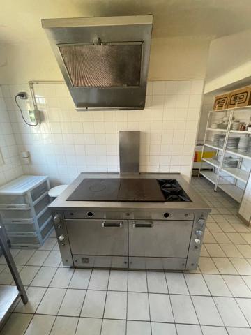 A VENDRE SORGUES ensemble immobilier