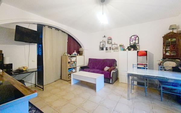 Appartement à vendre    1 pièce • 32,52 m2 Châteauneuf-de-Gadagne