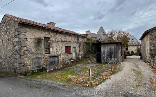 Maison à vendre    2 pièces • 260 m2 Morlhon-le-Haut