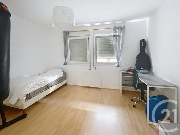 Appartement F1 à vendre  2 pièces - 35,19 m 2   REMIREMONT  - 88