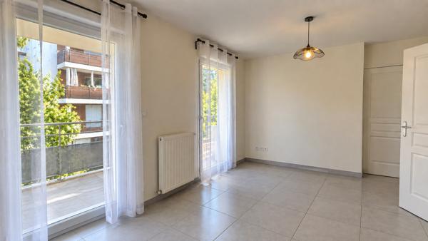 À louer – Charmant T2 de 38.40 m² avec balcon et garage – Décines Charpieu Décines-Charpieu (69150)