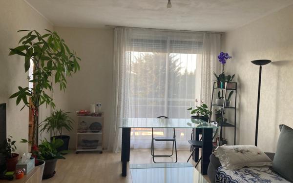 Appartement à vendre    4 pièces • 76 m2 Gradignan