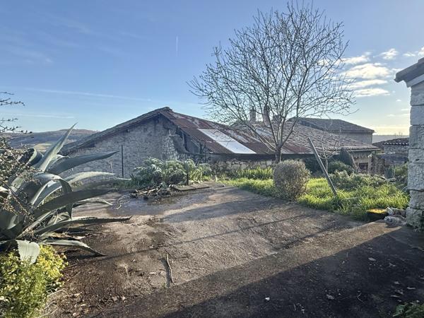 Lauzerte (82110) Lauzerte. Maison en pierre au village avec jardin belle vues