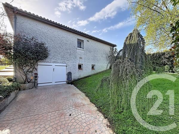 Maison à vendre  5 pièces - 109,91 m2 ST YRIEIX SUR CHARENTE - 16