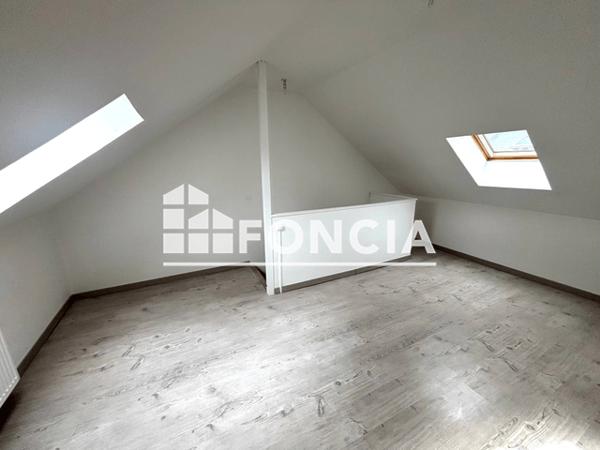 Location Appartement 3 pièces 70.02 m² - 8 rue rene LETILLY Fismes 51170