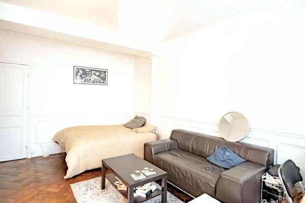 Studio rénové de 26 m² sur cour