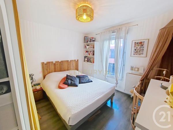 Appartement F2 à vendre  2 pièces - 40 m2 NOISY LE GRAND - 93