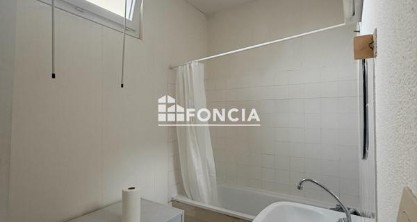 À vendre Studio 28.1 m² - Bordeaux 33000