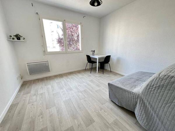 Appartement 1 pièce                                        - 44000 Nantes - Cité des congrès Réf : 12235